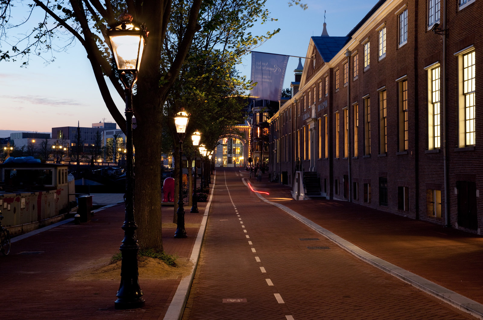 Eclairage public résidentiel LED, poteau mat éclairage, lampadaire extérieur, Lanternes le Long des Canaux Amsterdam