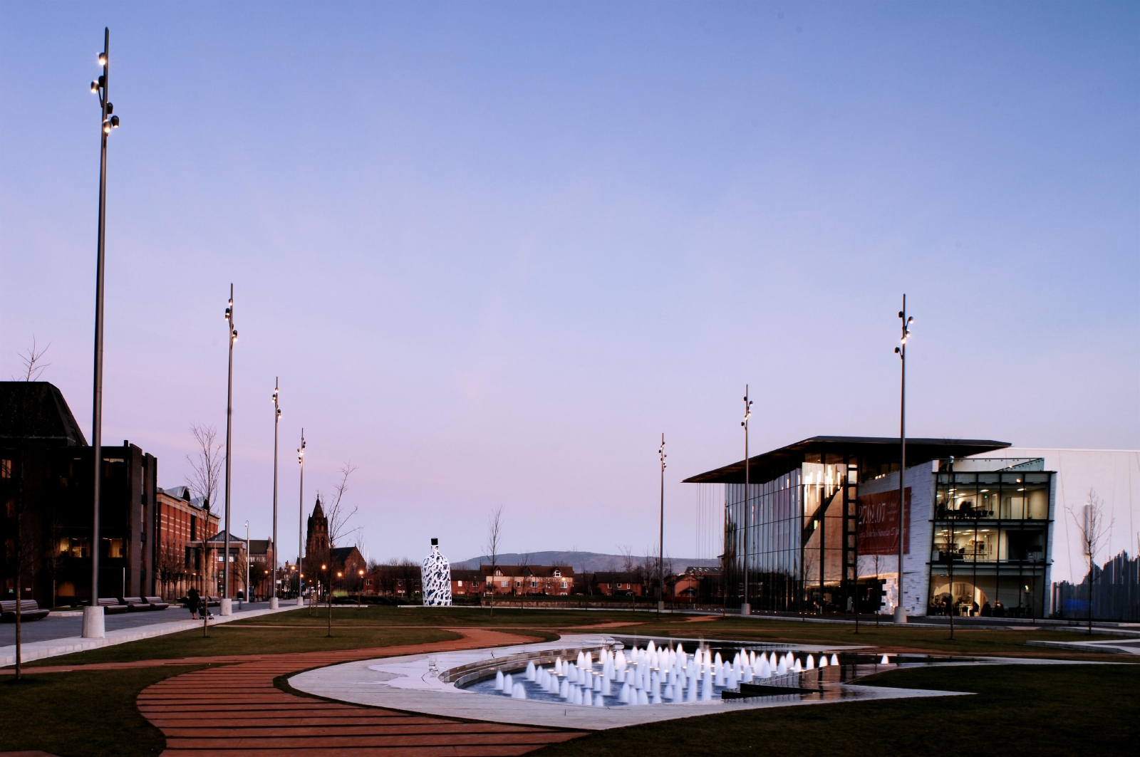 Eclairage public résidentiel LED, poteau mat éclairage, lampadaire extérieur, Middlesbrough Institute of Modern Art