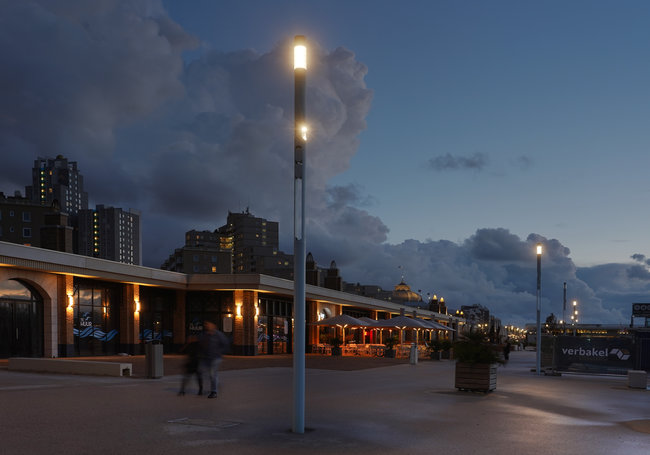 Selux Exterior - Lif multifunctional lighting column - Scheveningen, Noorderboulevard - LED outdoor luminaire
