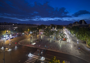 Éclairage de la Place de la République à Paris avec les luminaires Olivio