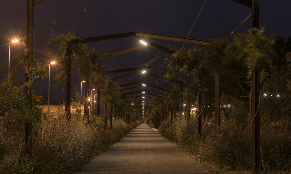 Mise en lumière des rues de Bordeaux avec les barreaux lumineux LED Ariana