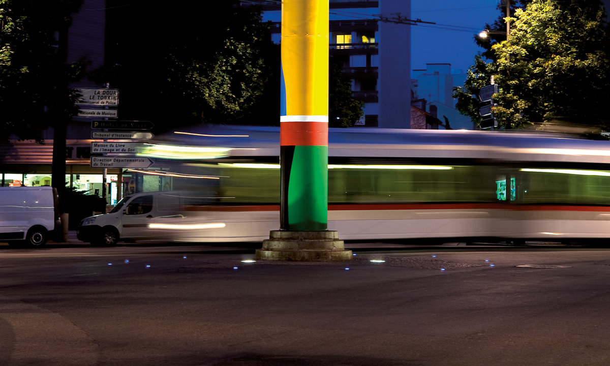 Mise en lumière des rues de Villeurbanne avec les encastrés de sol LED Artika