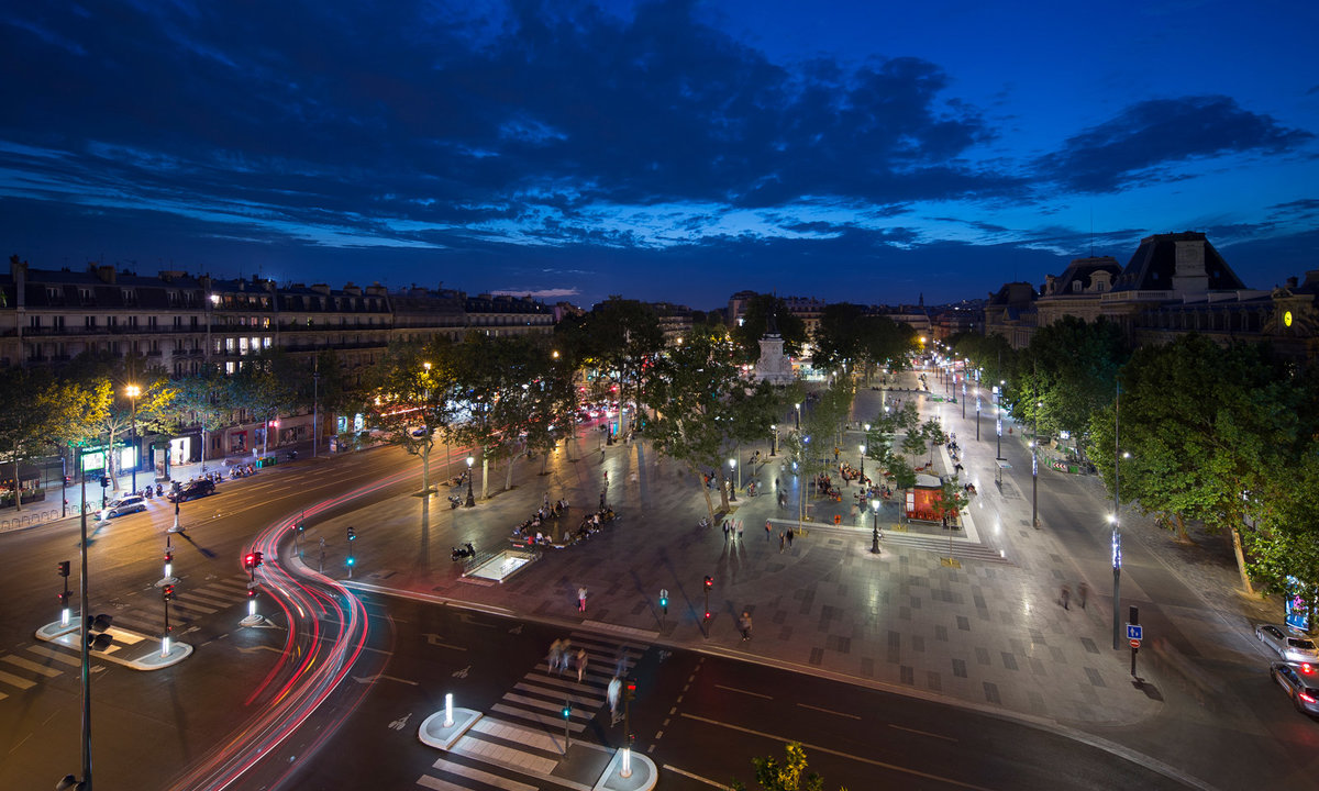 Olivio | Selux City Lighting | Place de la République Paris